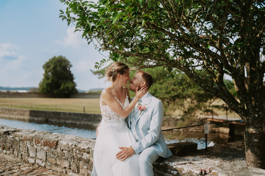 Annelyse & Franck au Château Lavaux-Sainte-Anne, photo de mariage par Gautier Collet