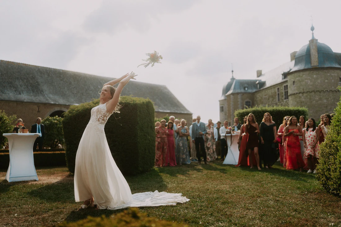 Annelyse & Franck au Château Lavaux-Sainte-Anne, reportage de mariage par Gautier Collet