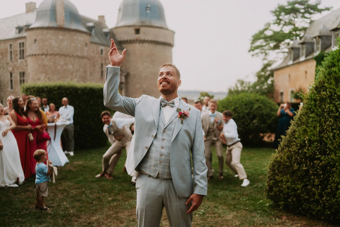 Annelyse & Franck au Château Lavaux-Sainte-Anne, moment de mariage par Gautier Collet