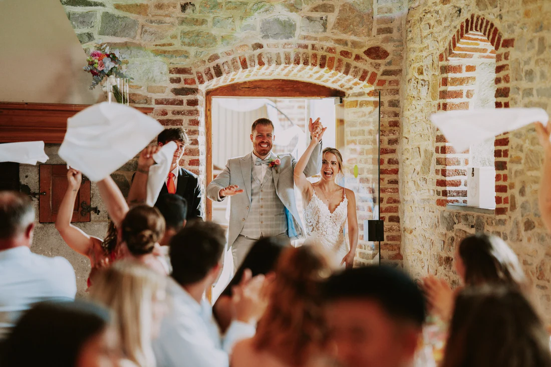 Annelyse & Franck au Château Lavaux-Sainte-Anne, reportage de mariage par Gautier Collet