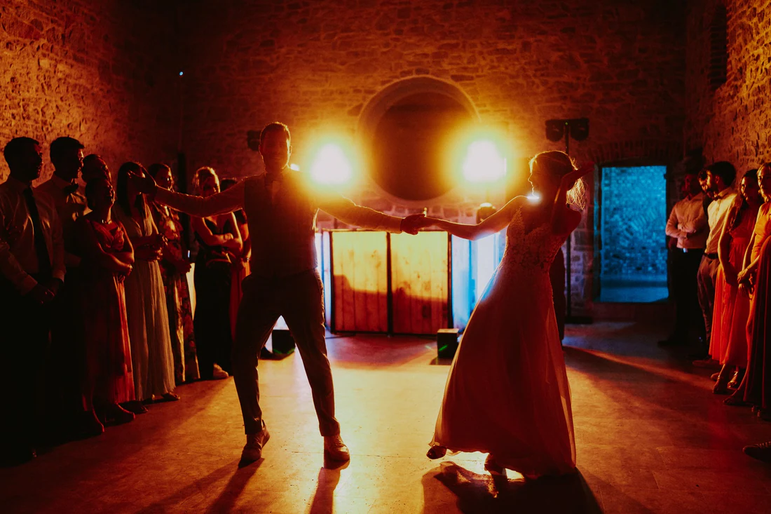 Annelyse & Franck au Château Lavaux-Sainte-Anne, moment de mariage par Gautier Collet