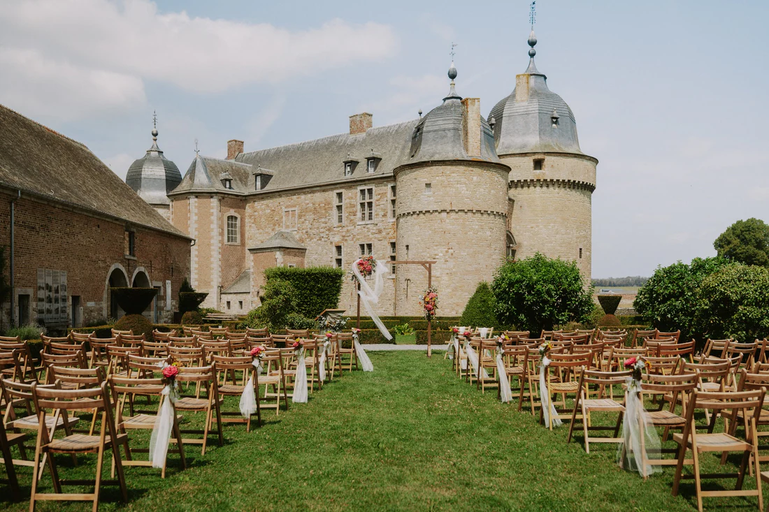 Annelyse & Franck au Château Lavaux-Sainte-Anne, moment de mariage par Gautier Collet