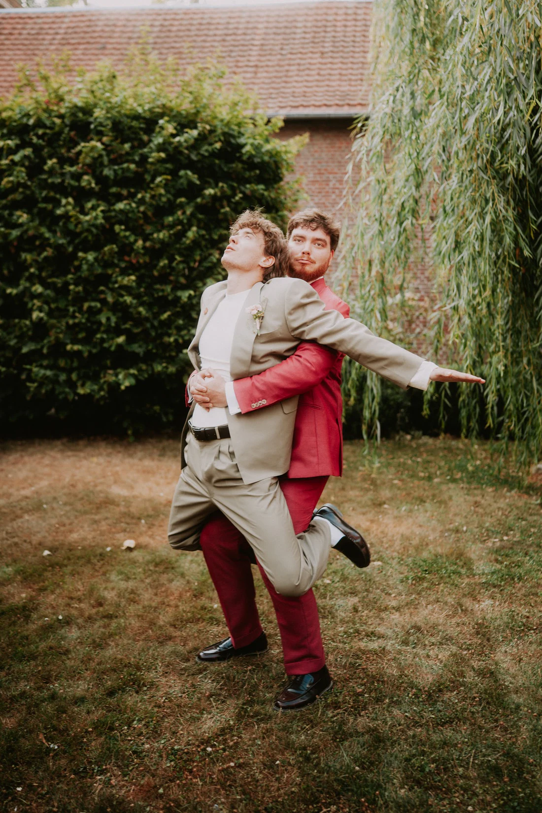 Aude & Paul à la Ferme Château du Sart, moment de mariage par Gautier Collet