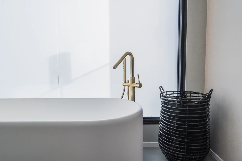 BOW Design · Maison architecturale, photo d'intérieur par Gautier Collet