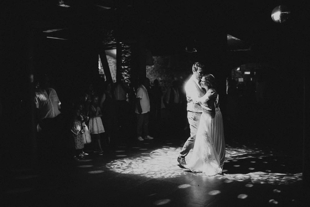 Céline & Valérian au Château de Resteigne, photo de mariage par Gautier Collet