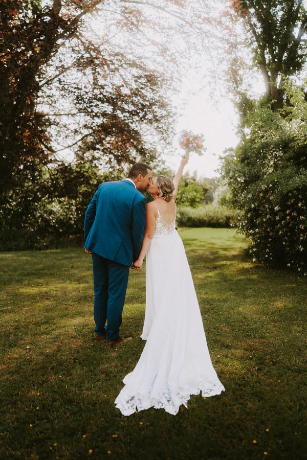 Céline & Valérian au Château de Resteigne, moment de mariage par Gautier Collet