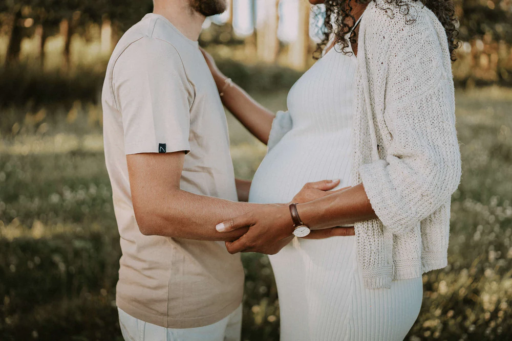 Cynthia & Charles, photo de grossesse par Gautier Collet
