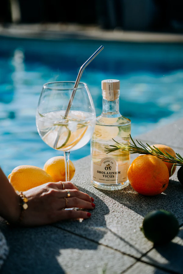 Gin Orolaunum Vicus, photo de marque par Gautier Collet
