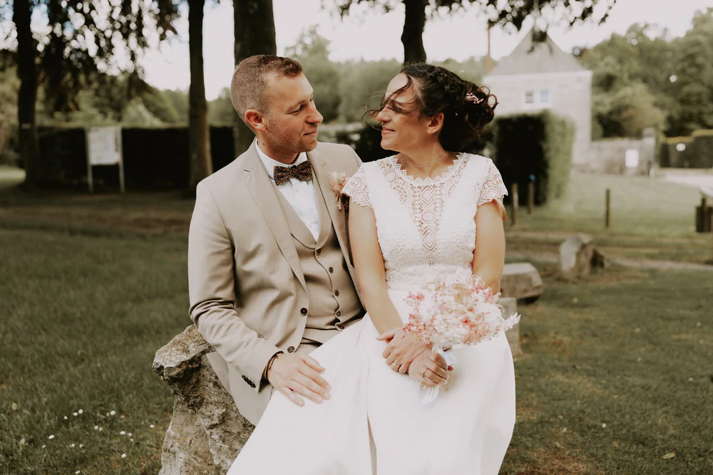 Igor & Julie au Château de Modave, moment de mariage par Gautier Collet