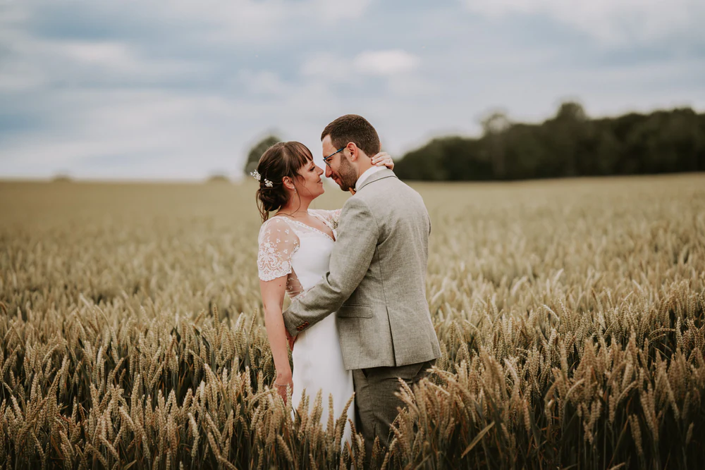 Julie & Alexandre au Grenier, à Abée, reportage de mariage par Gautier Collet