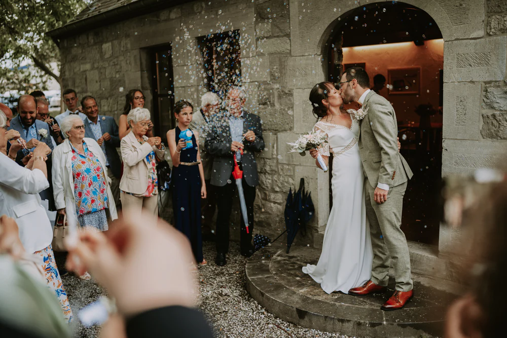 Julie & Alexandre au Grenier, à Abée, photo de mariage par Gautier Collet