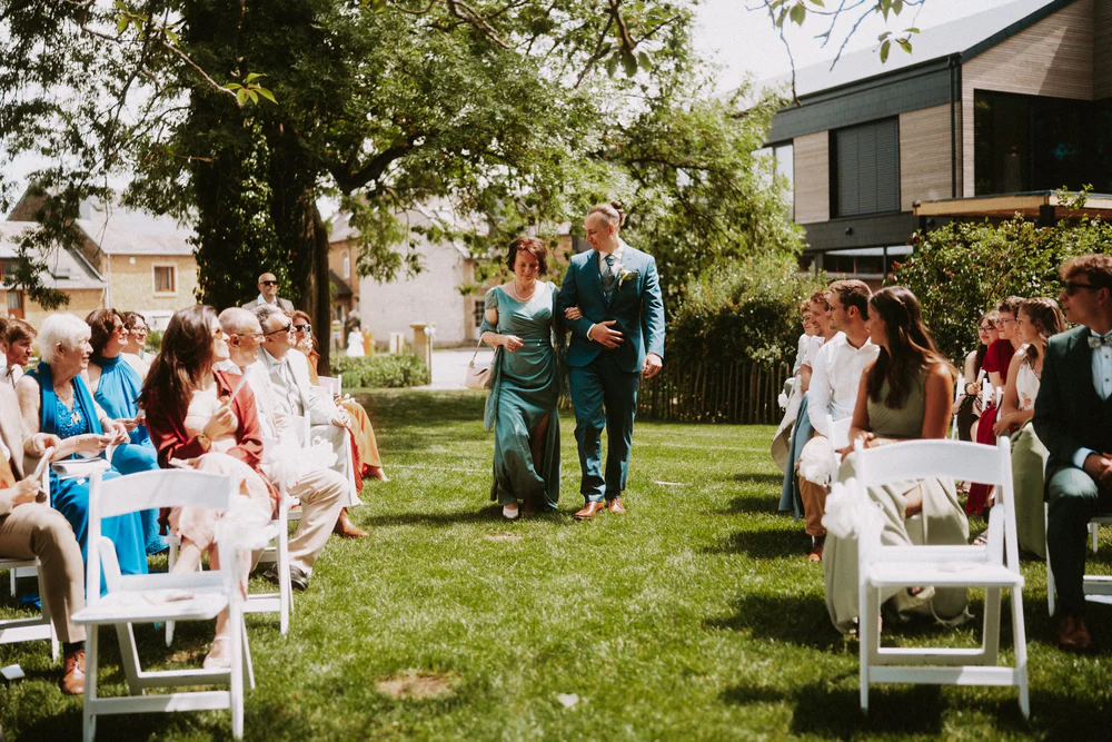Martin & Victoria au Domaine du Vieux Château, à Villers-devant-Orval, reportage de mariage par Gautier Collet