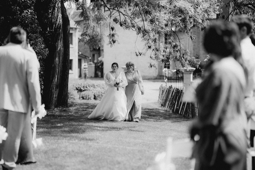 Martin & Victoria au Domaine du Vieux Château, à Villers-devant-Orval, moment de mariage par Gautier Collet