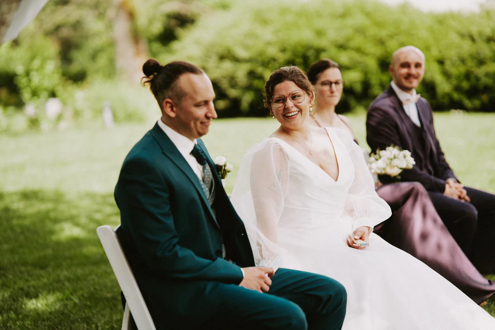 Martin & Victoria au Domaine du Vieux Château, à Villers-devant-Orval, photographe de mariage par Gautier Collet