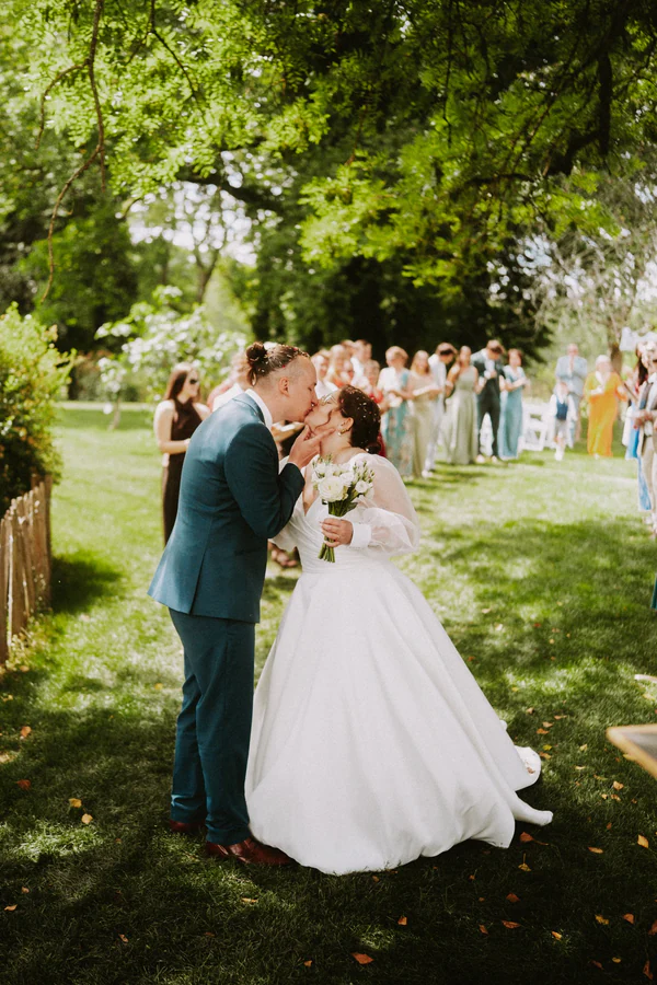 Martin & Victoria au Domaine du Vieux Château, à Villers-devant-Orval, reportage de mariage par Gautier Collet