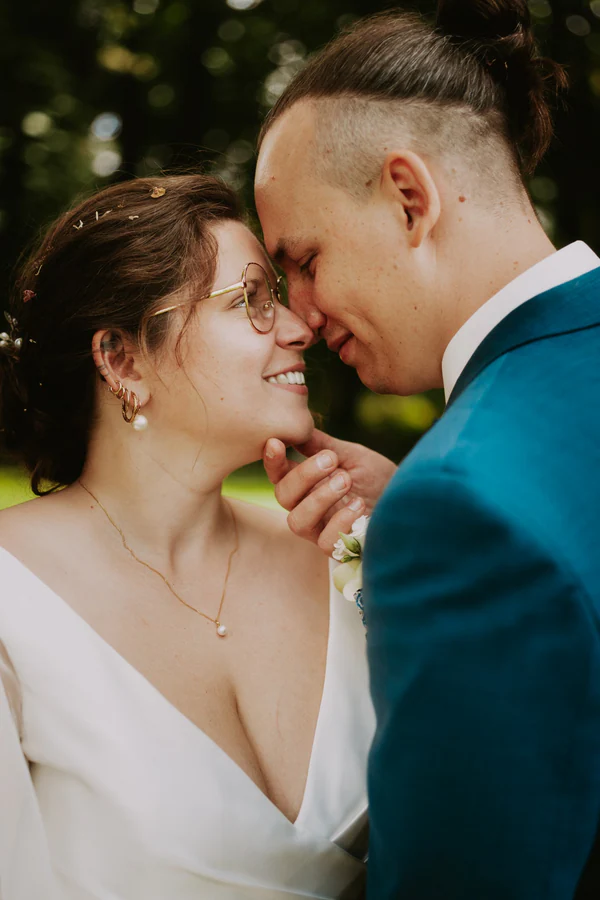 Martin & Victoria au Domaine du Vieux Château, à Villers-devant-Orval, photo de mariage par Gautier Collet
