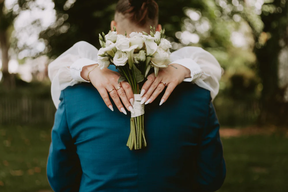 Martin & Victoria au Domaine du Vieux Château, à Villers-devant-Orval, moment de mariage par Gautier Collet