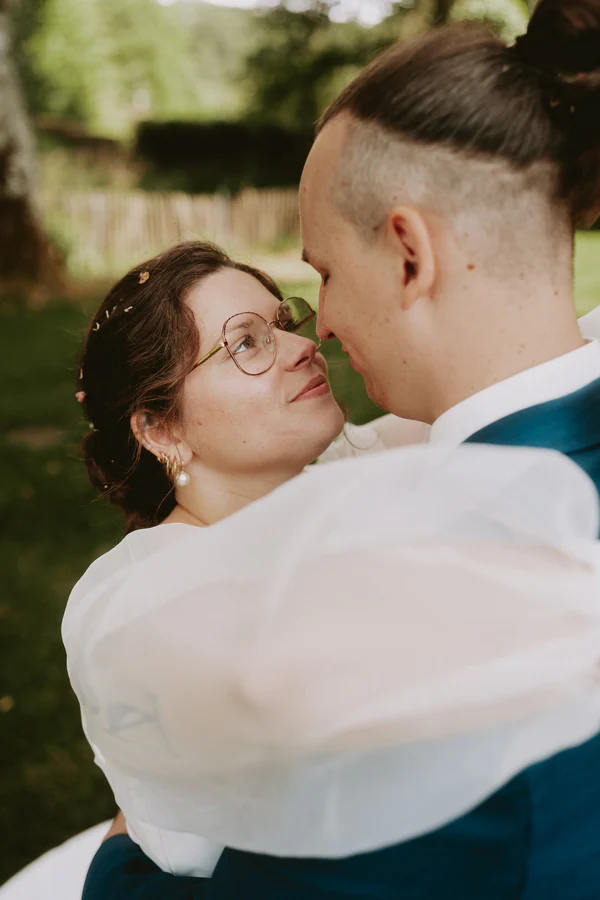 Martin & Victoria au Domaine du Vieux Château, à Villers-devant-Orval, photographe de mariage par Gautier Collet