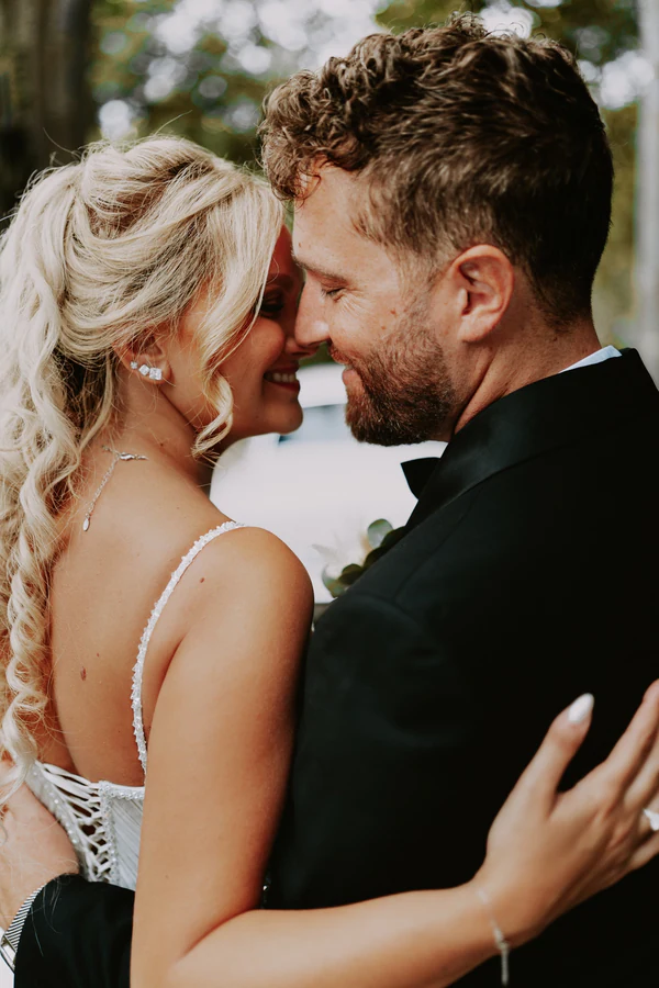 Maureen & Quentin au Château Bayard, reportage de mariage par Gautier Collet
