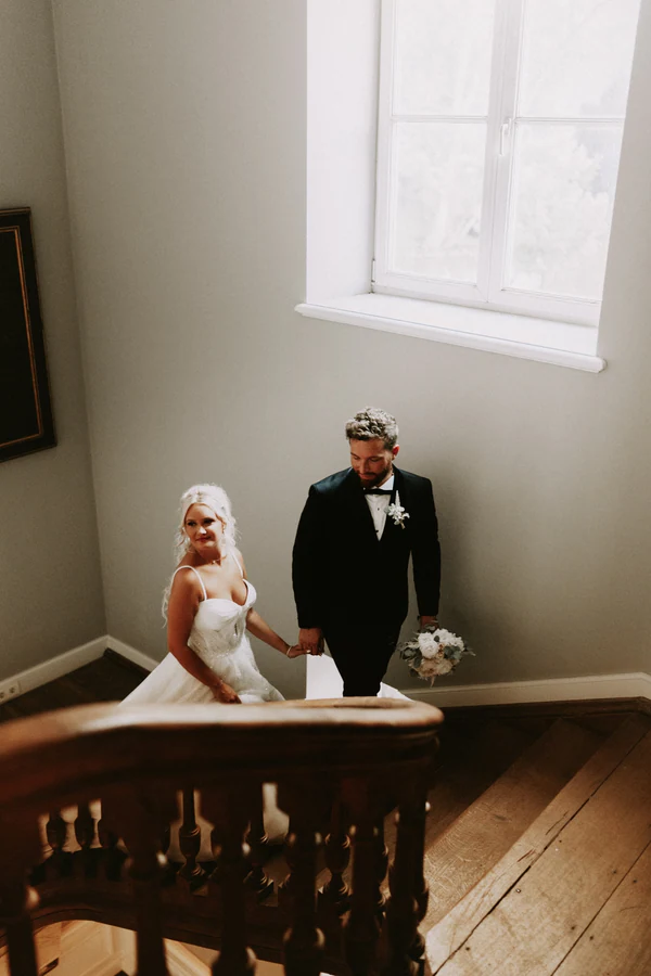Maureen & Quentin au Château Bayard, reportage de mariage par Gautier Collet