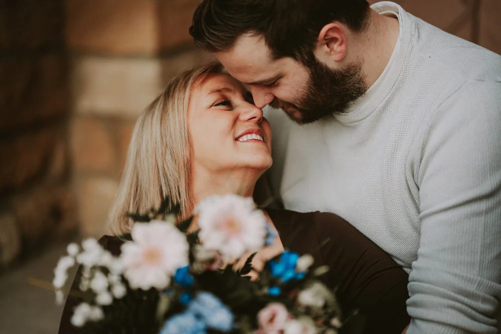 Nastia & Thomas à Torgny, dans le sud de la Belgique, photo de grossesse par Gautier Collet