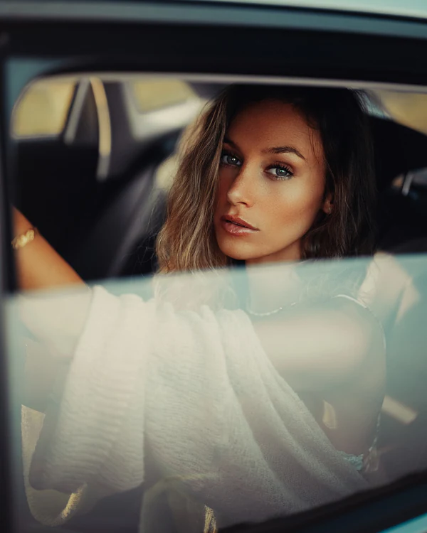 Mia, portrait par Gautier Collet