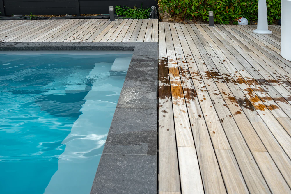 Terrasse pour piscine privée, photographie d'architecture par Gautier Collet