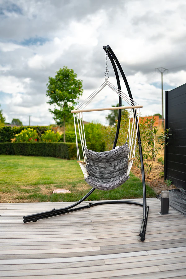 Terrasse pour piscine privée, photographie d'architecture par Gautier Collet