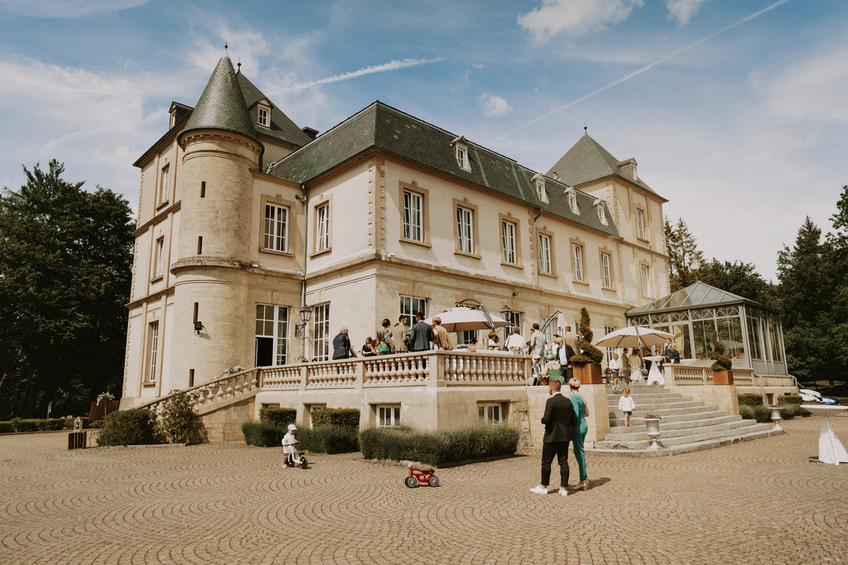 Sandy & Benjamin au Château du Bois d'Arlon, photo de mariage par Gautier Collet