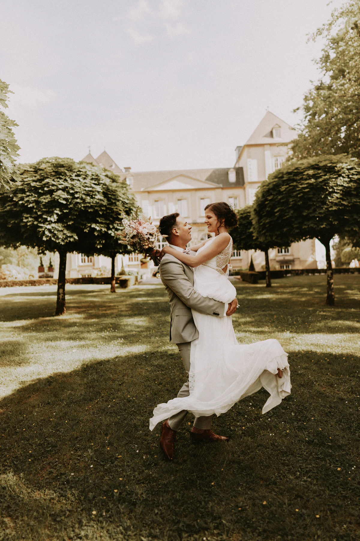 Sandy & Benjamin au Château du Bois d'Arlon, photo de mariage par Gautier Collet