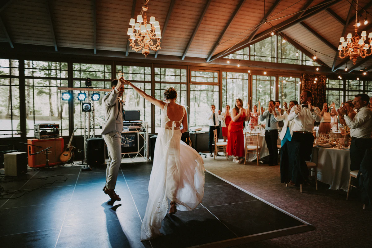 Sandy & Benjamin au Château du Bois d'Arlon, moment de mariage par Gautier Collet