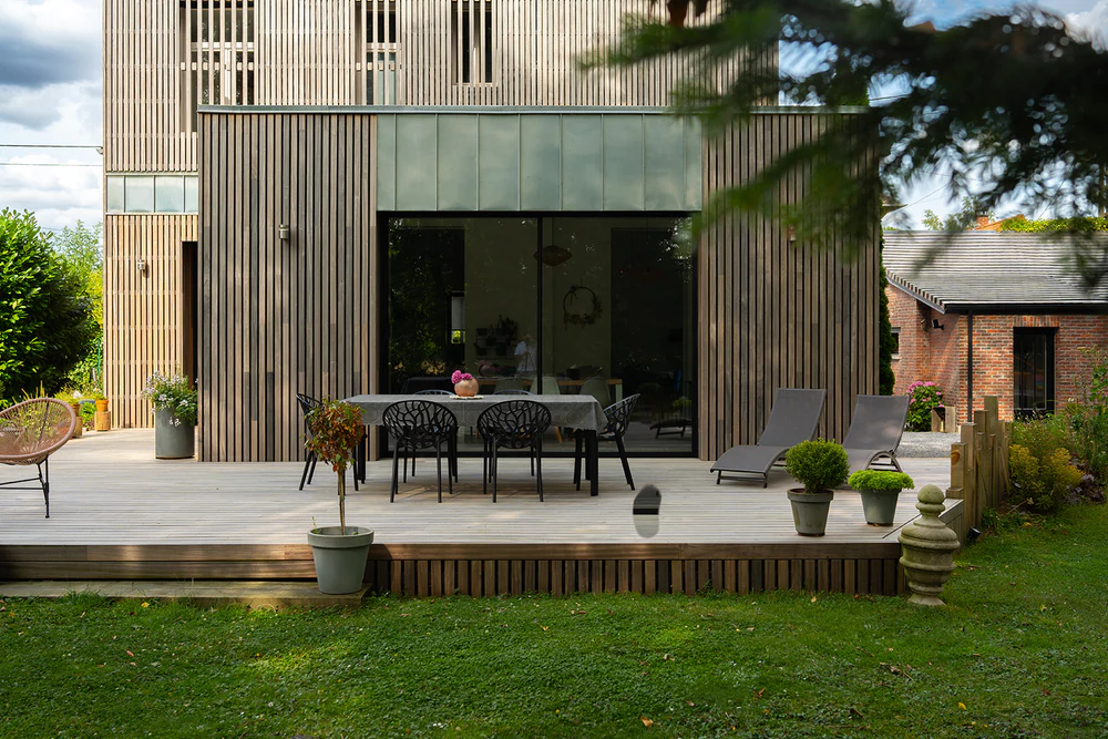 Un chalet dans la nature, photographie d'architecture par Gautier Collet