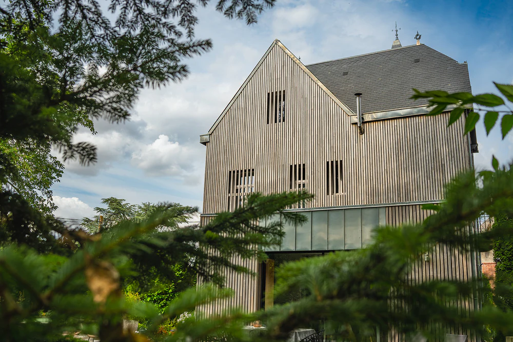 Un chalet dans la nature, photographie d'architecture par Gautier Collet