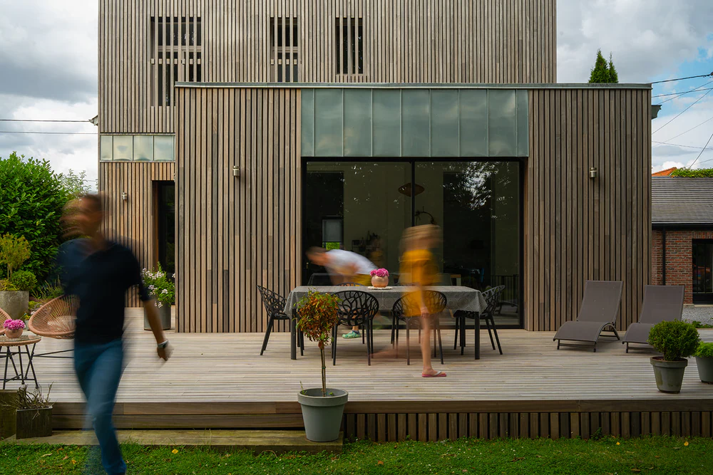 Un chalet dans la nature, photographie d'architecture par Gautier Collet